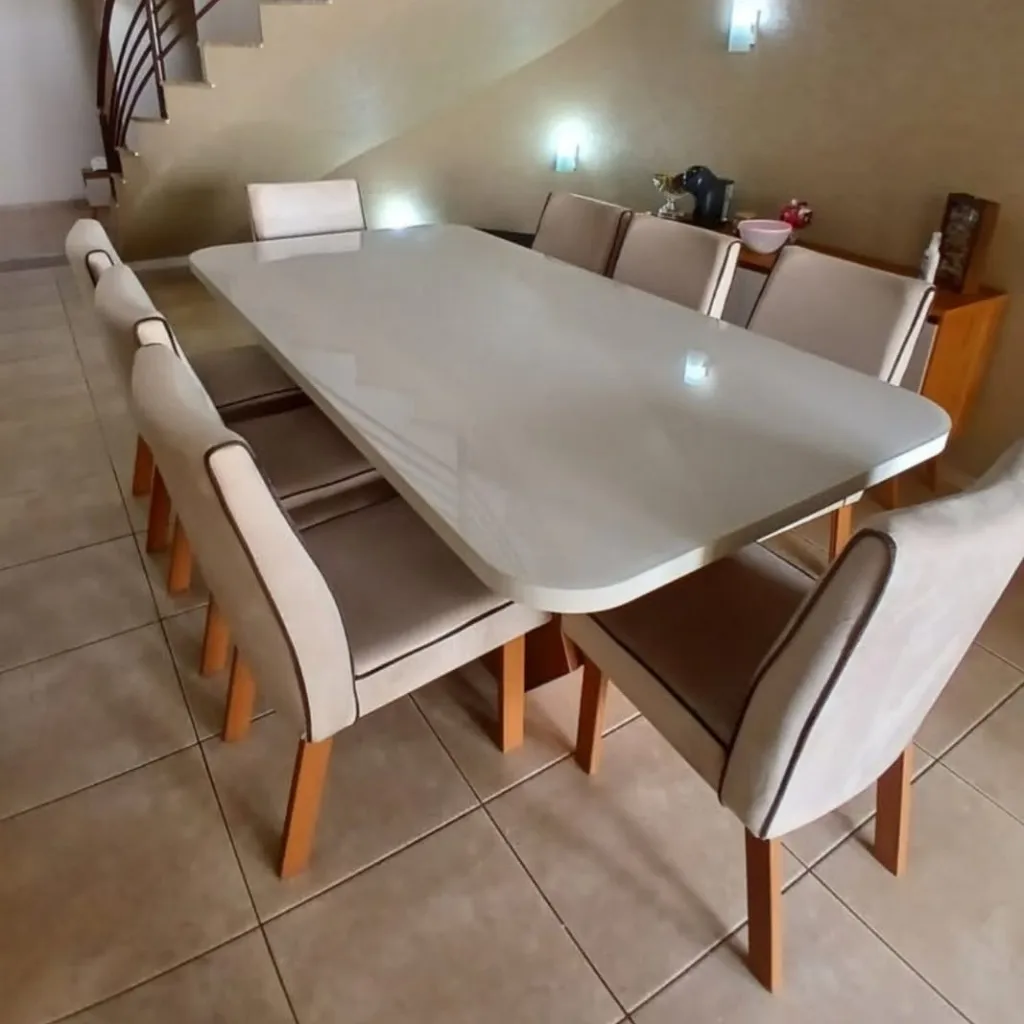 Montagem de Mesa de Jantar